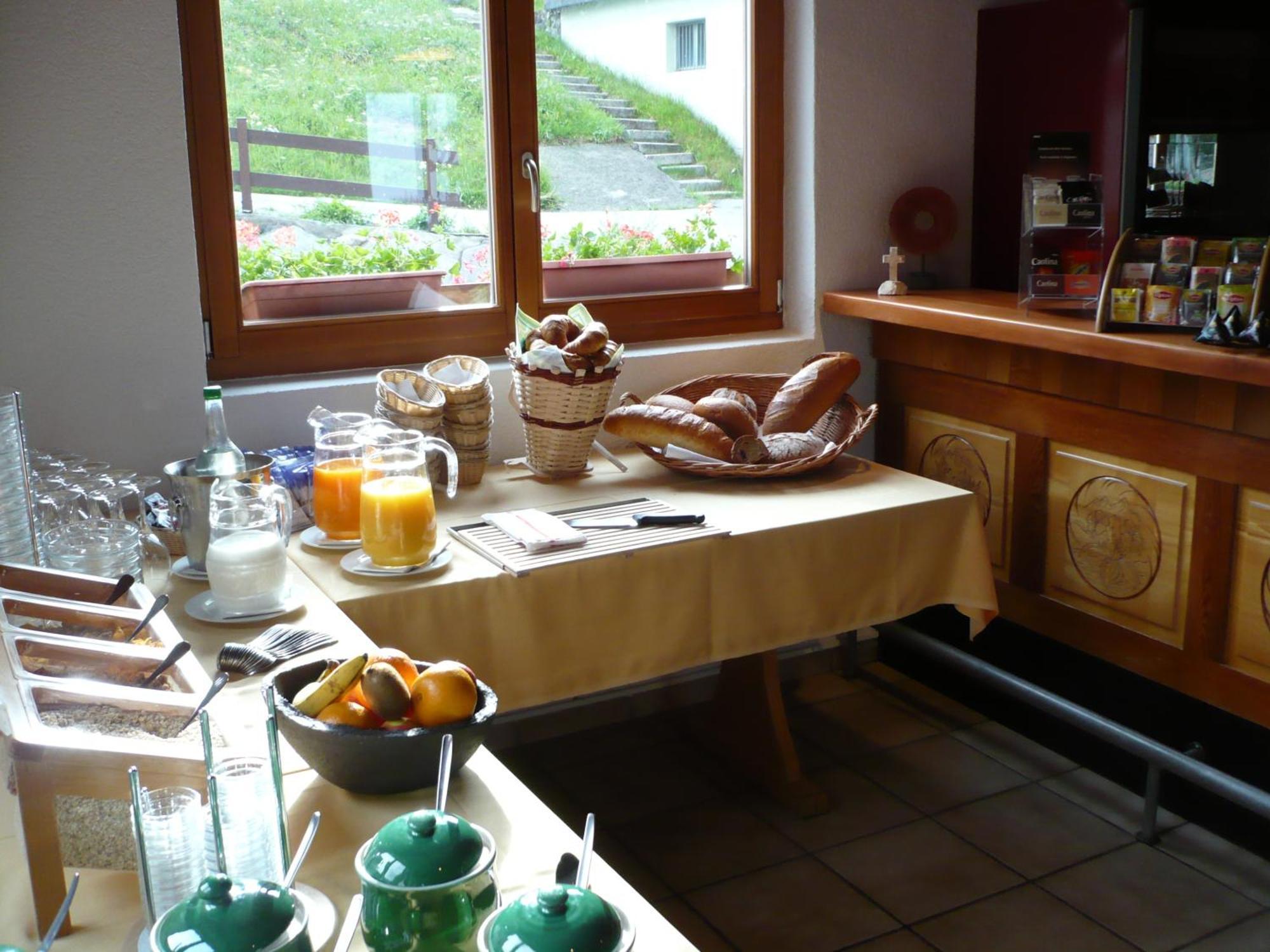 Hotel Bellwald Restaurant photo